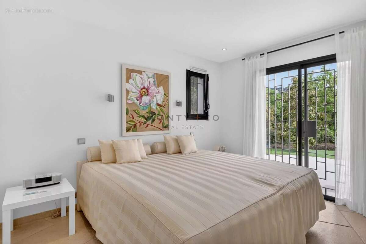 Vente villa contemporaine vue mer à Grimaud - photo 14