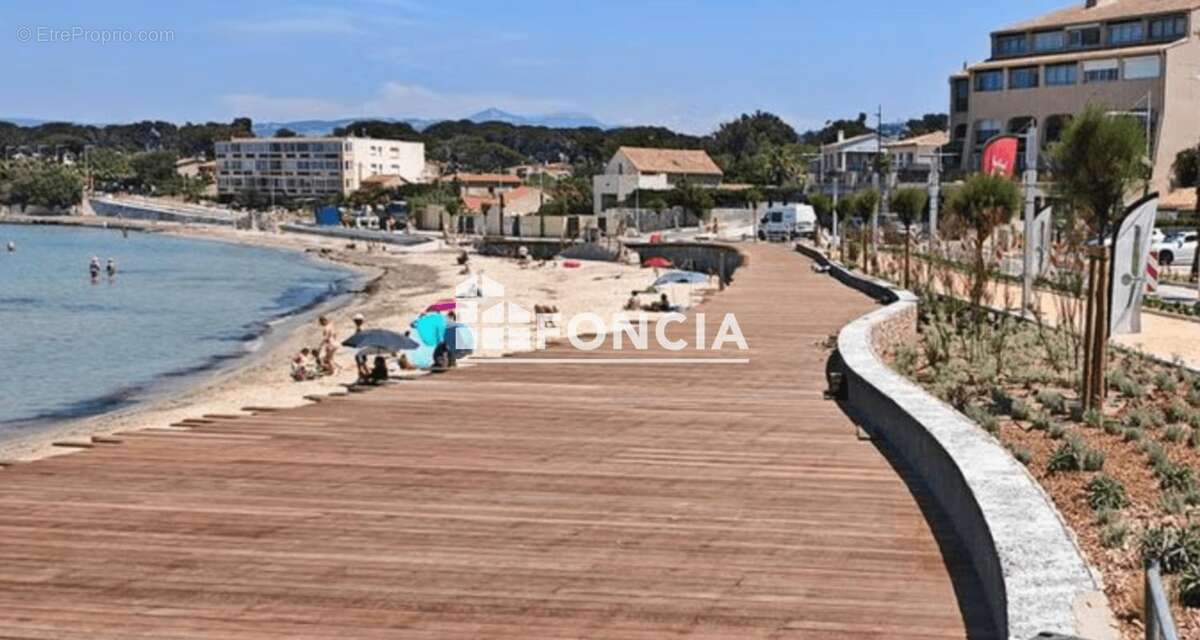 Appartement à SIX-FOURS-LES-PLAGES