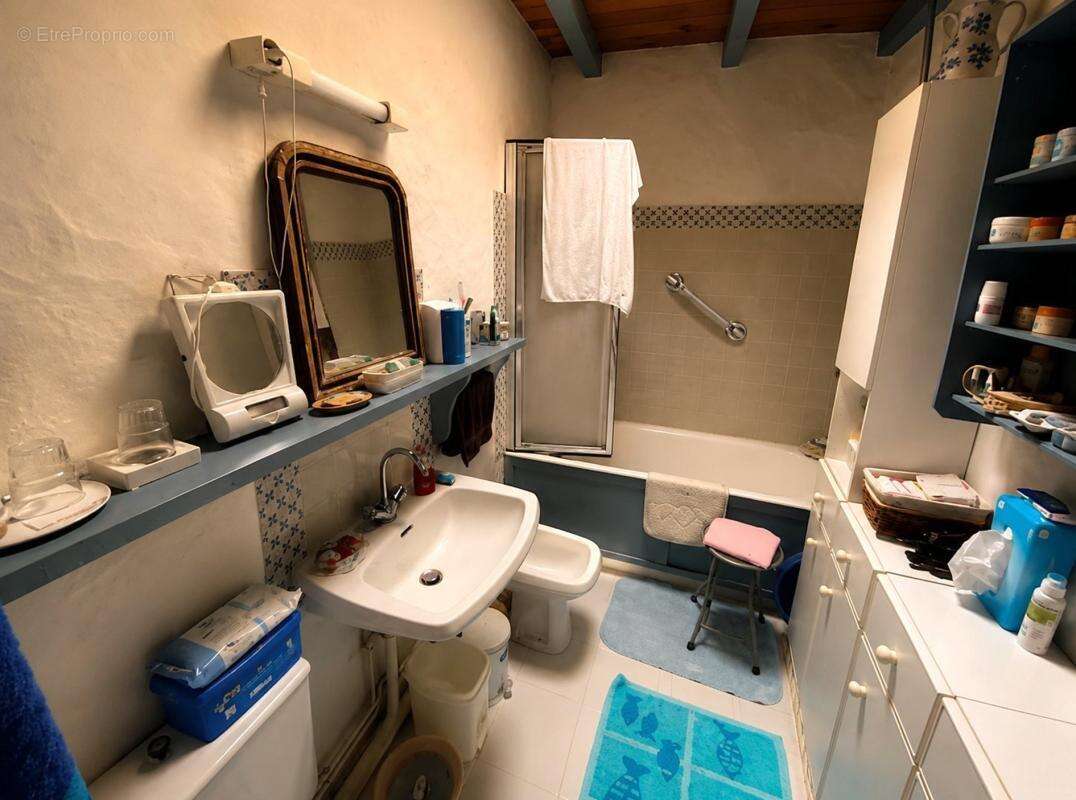 Maison 145 m² à Talmont-Sur-Gironde  - photo 13