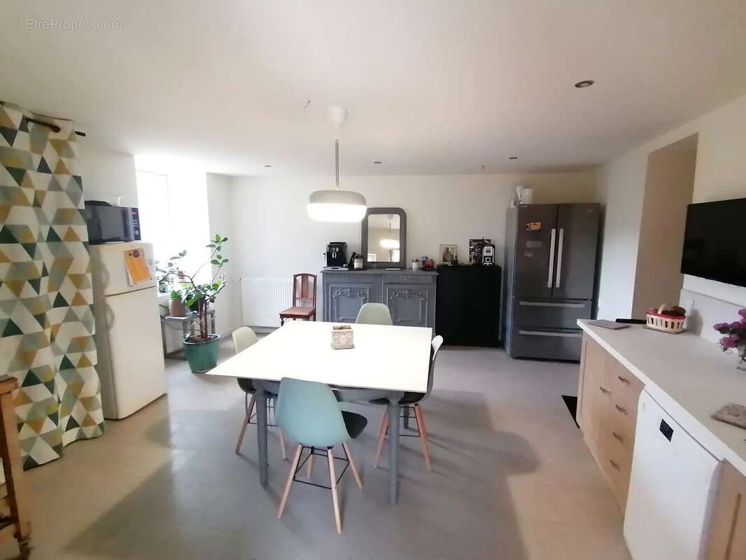 Maison à SAINT-GERVAZY