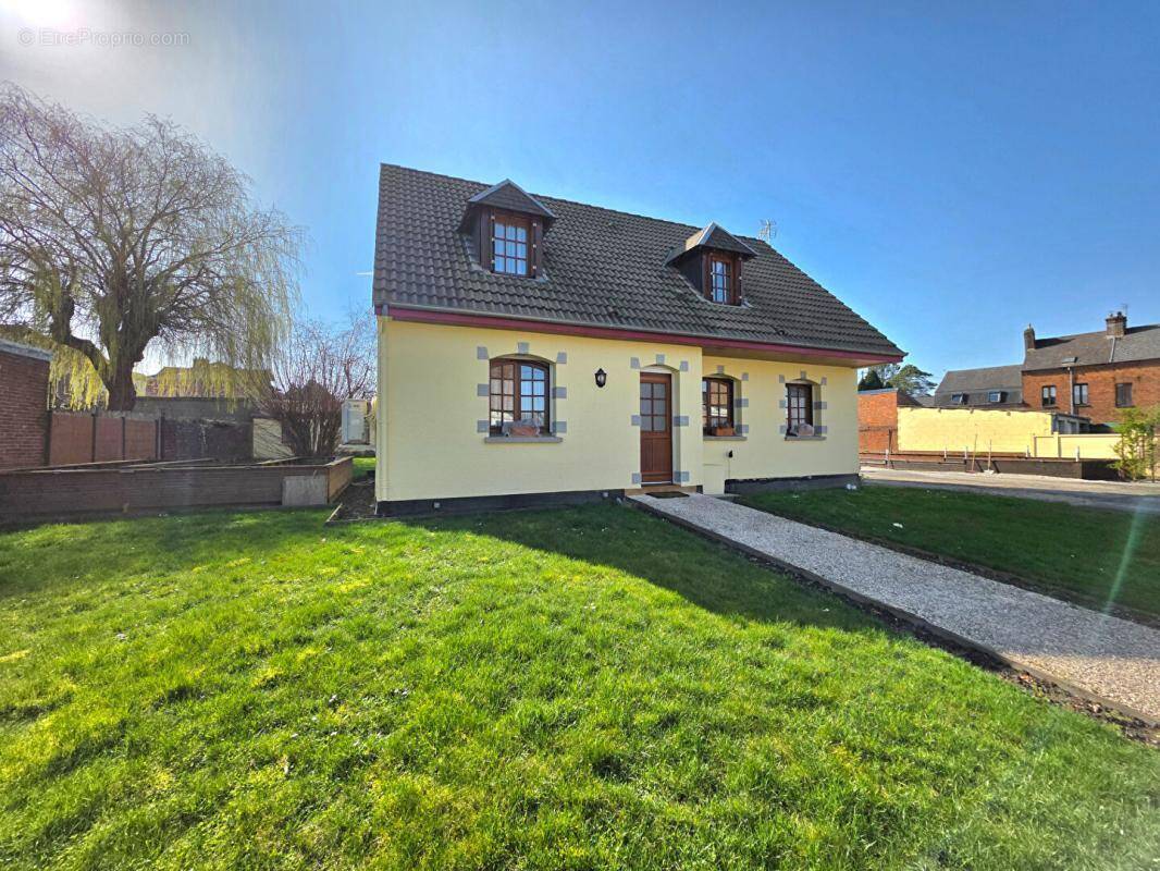 Maison à HIRSON