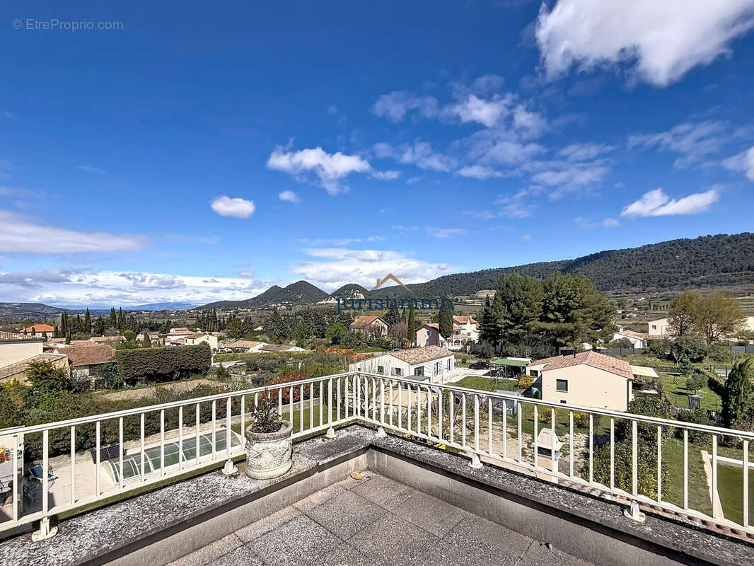 Maison à VAISON-LA-ROMAINE