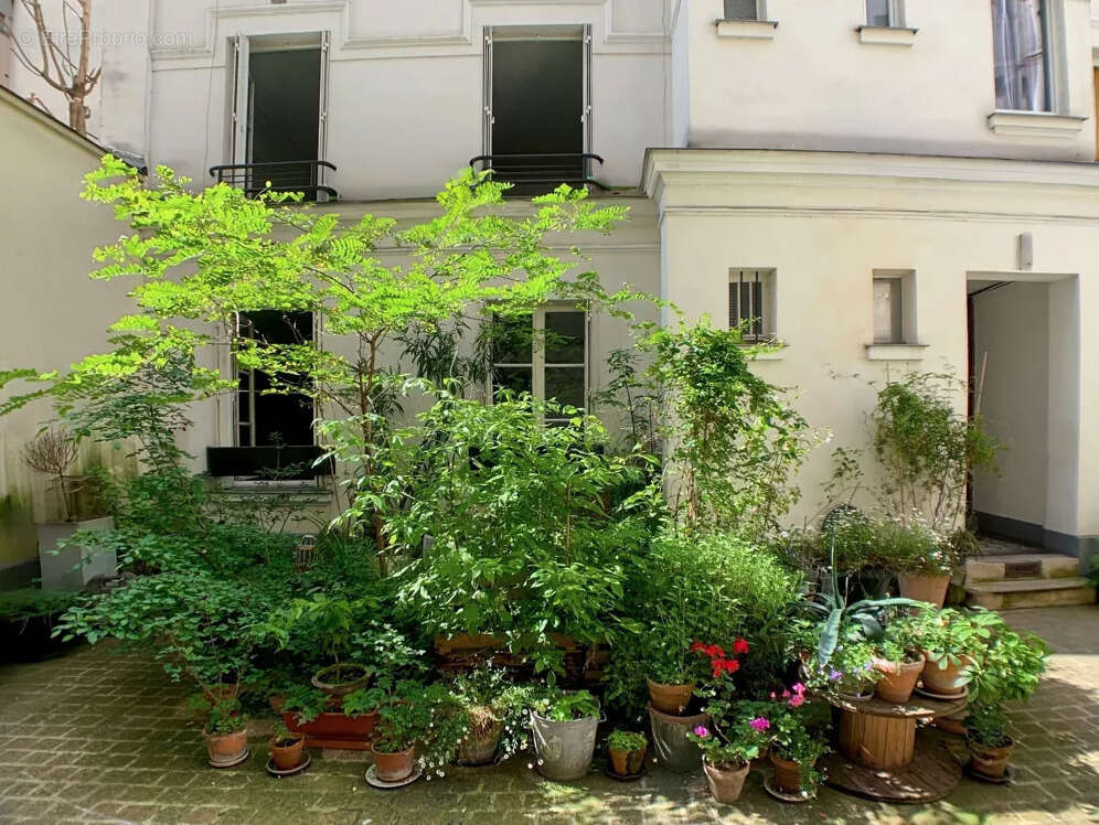 Appartement à PARIS-18E