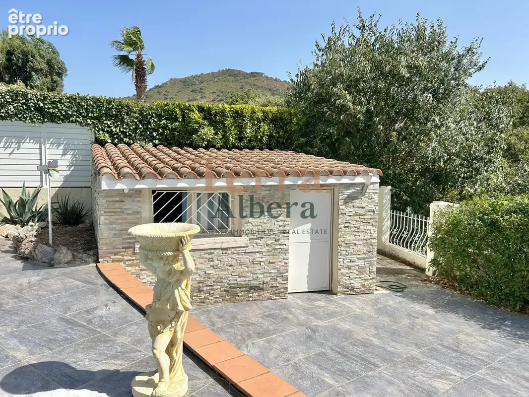Le Boulou - Villa dans un quartier calme et prisé avec une vue magnifique et sans vis à vis - photo 6