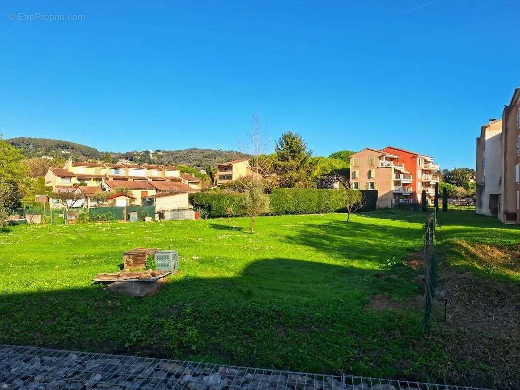 Appartement à PEGOMAS