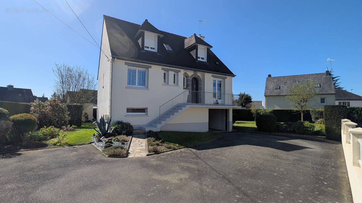 Maison à JANZE