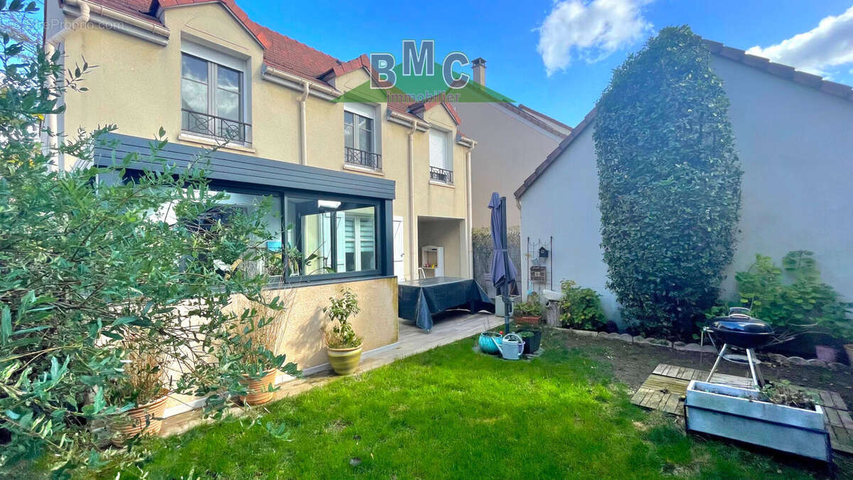 Maison à LE PLESSIS-BOUCHARD