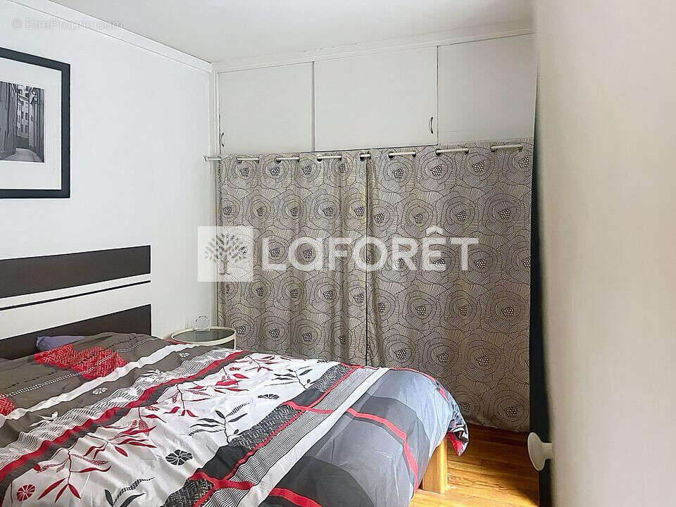 Appartement à PARIS-8E