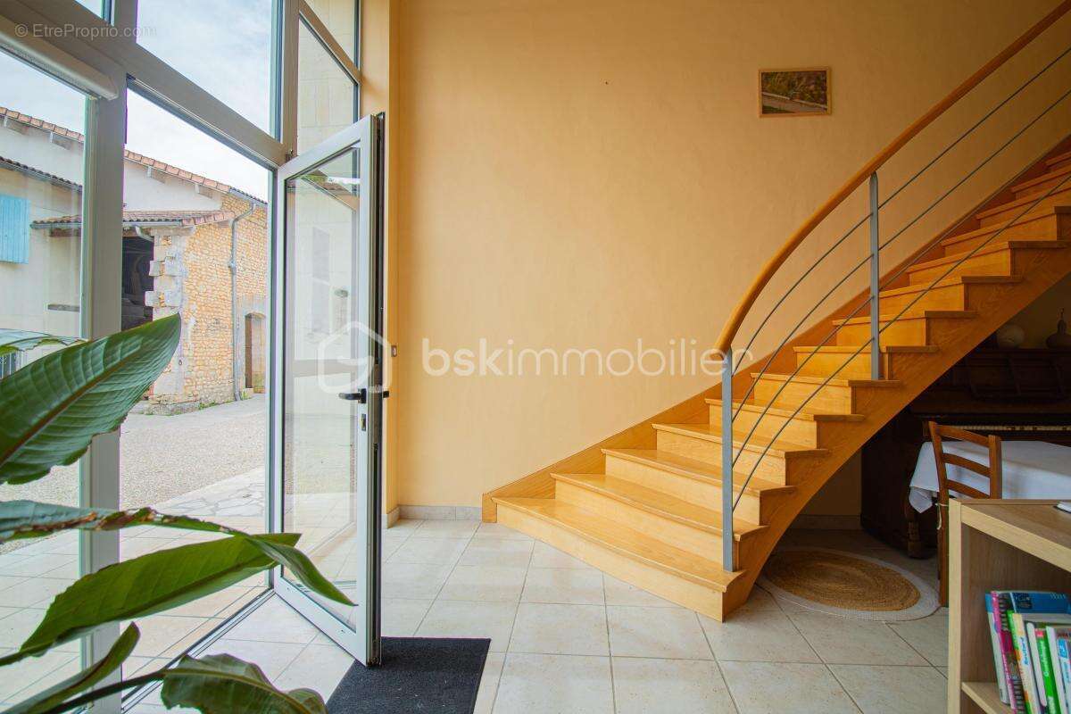 Maison à SAINT-MAIGRIN