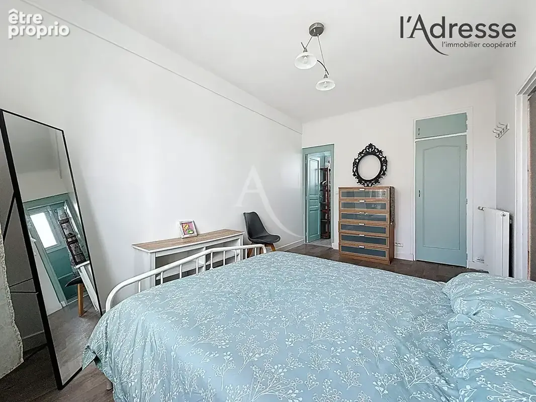 RUEIL-MALMAISON/ Avenue du Président Pompidou - Appartement 2 pièces 47m² - 1 Cave - photo 6