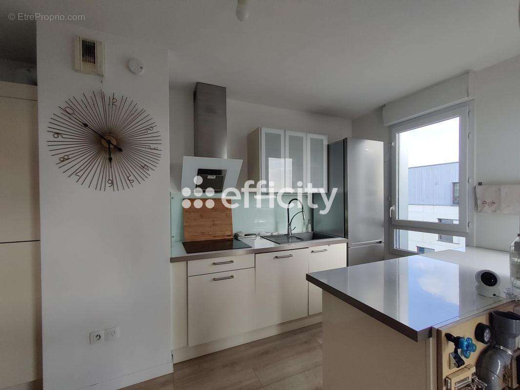 Appartement à SAINT-MAUR-DES-FOSSES