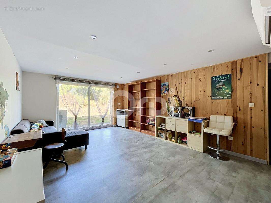 Magnifique maison familiale 230 m² – Terrain 10 500 m² – Favars - photo 11