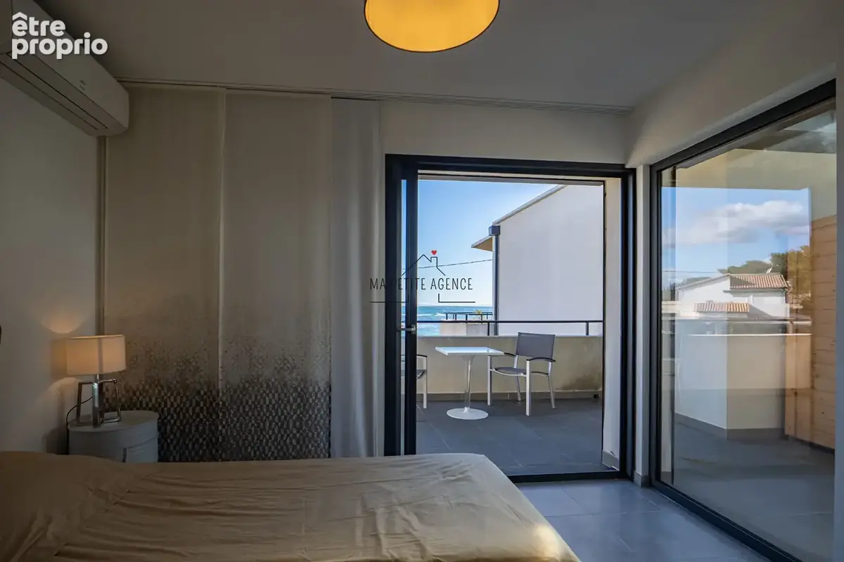 Duplex en front de mer sausset les pins - photo 11