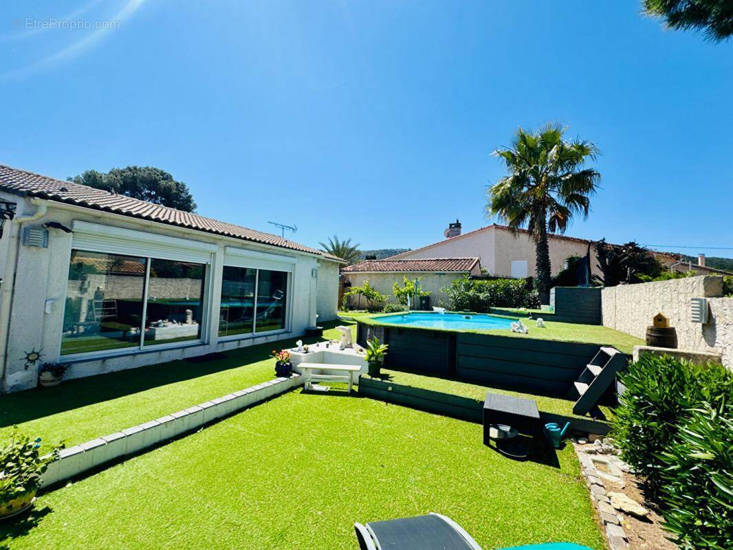 Maison à CHATEAUNEUF-LES-MARTIGUES