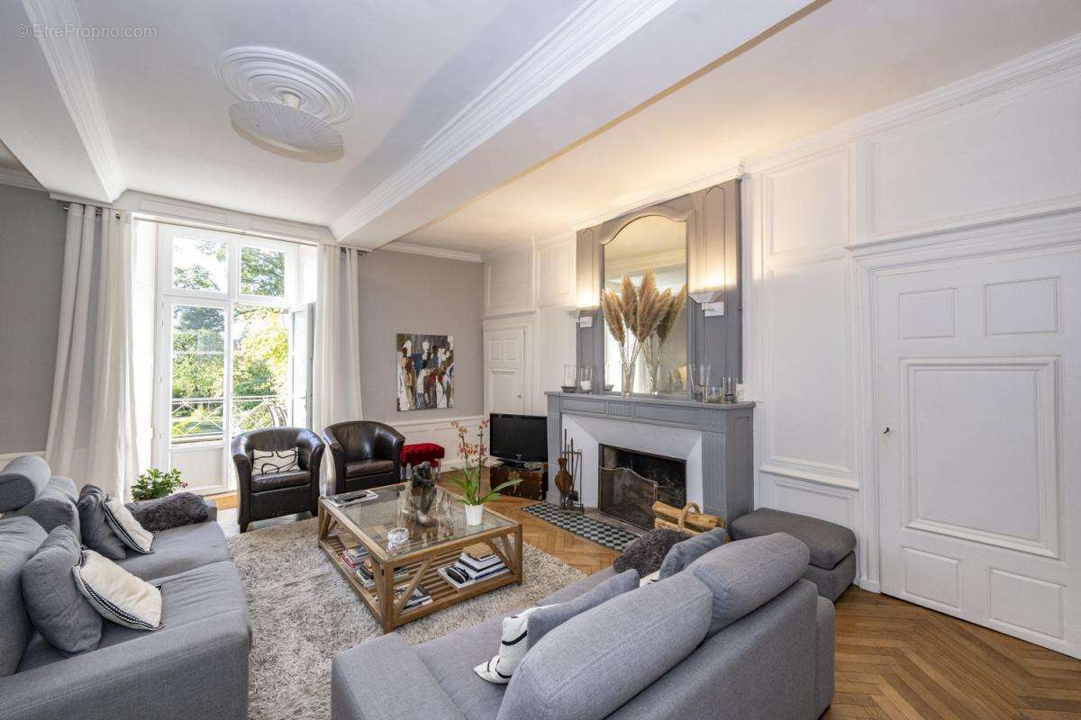 Hotel particulier en Hyper Centre ville - photo 2