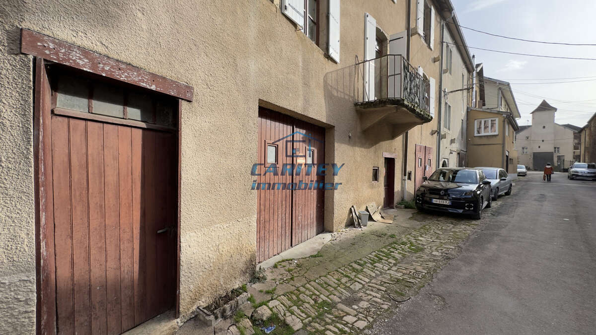 Appartement à ROUGEMONT