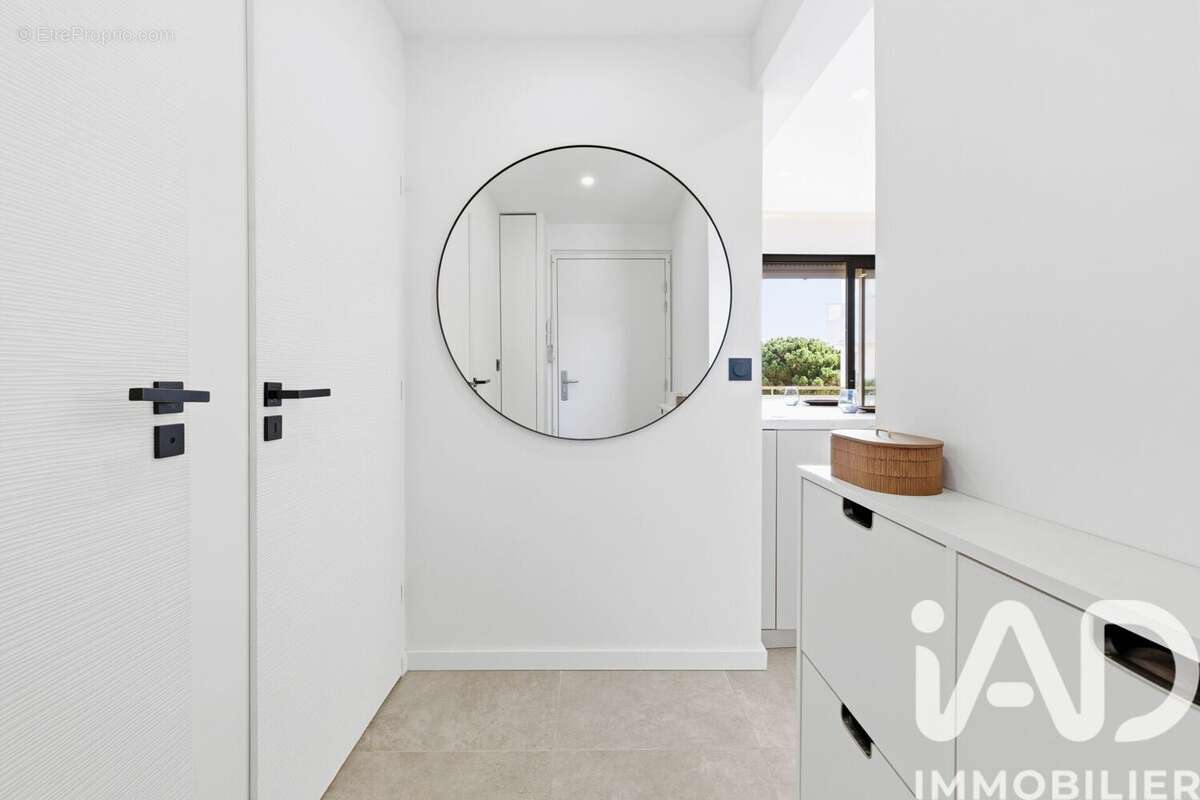 Photo 2 - Appartement à MANDELIEU-LA-NAPOULE