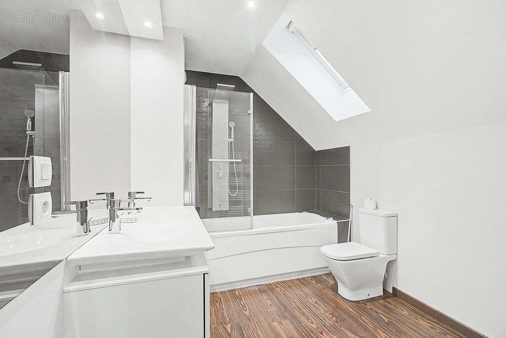 POISY - Duplex lumineux avec terrasse - photo 15