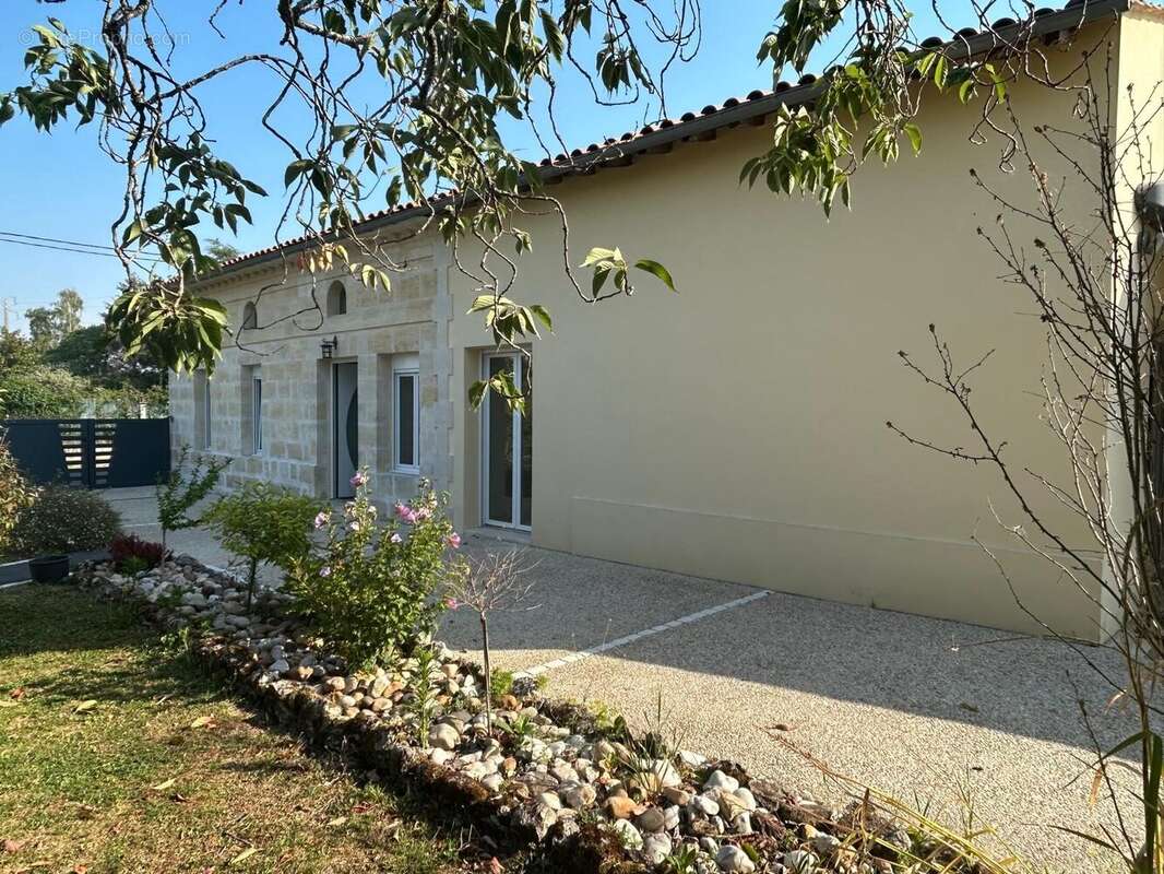 Maison 200 m² à Comps  - photo 6