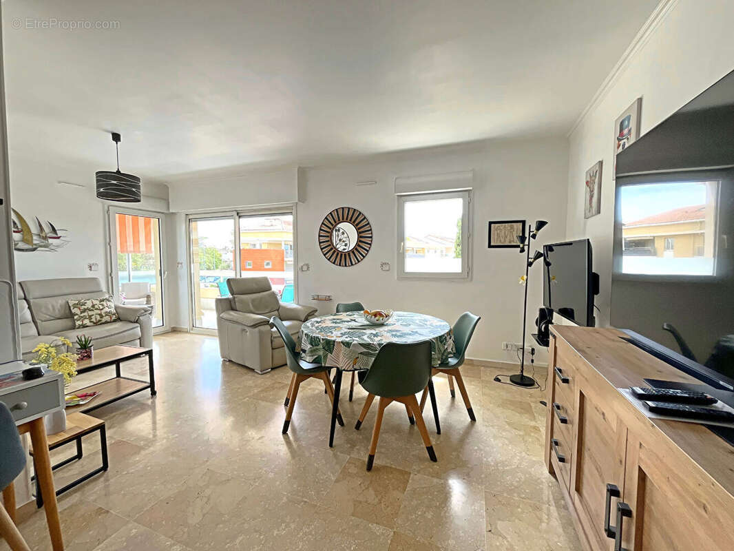Appartement à FREJUS