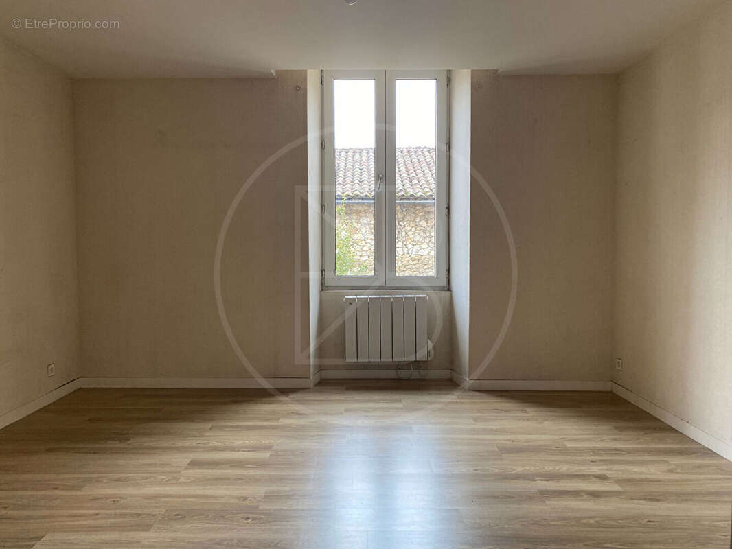 Maison à GENSAC