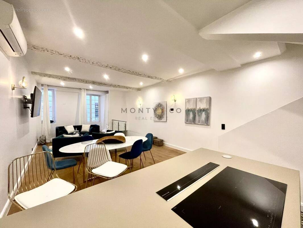 Appartement à SAINT-TROPEZ