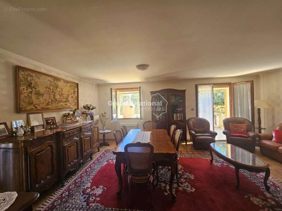 Maison à JONQUIERES