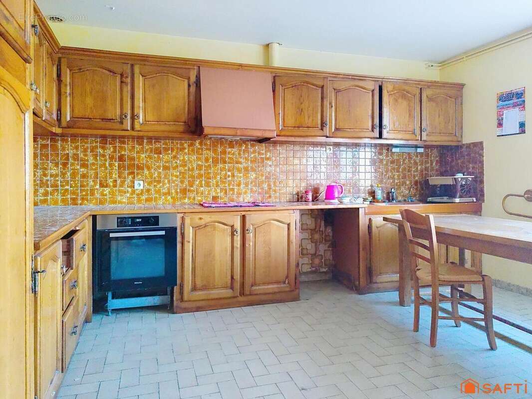 Maison 244 m² à Lescheroux  - photo 4
