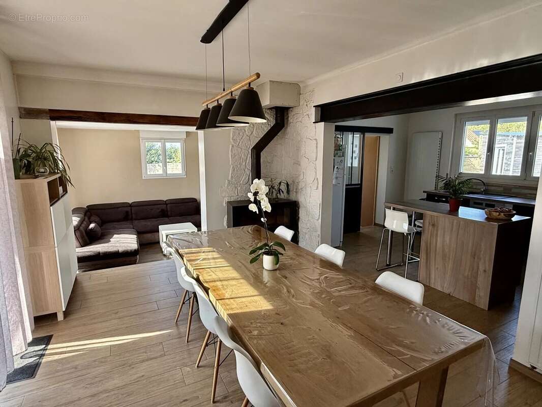 Maison - 6 pièces - photo 2