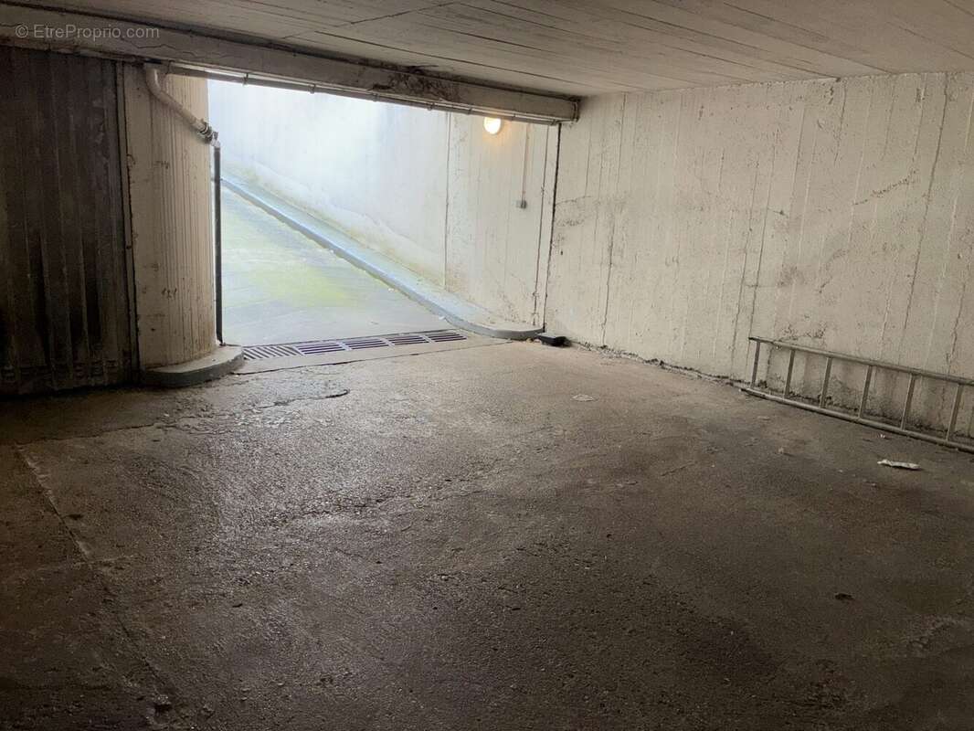Parking 13 m² à Levallois-Perret  - photo 4