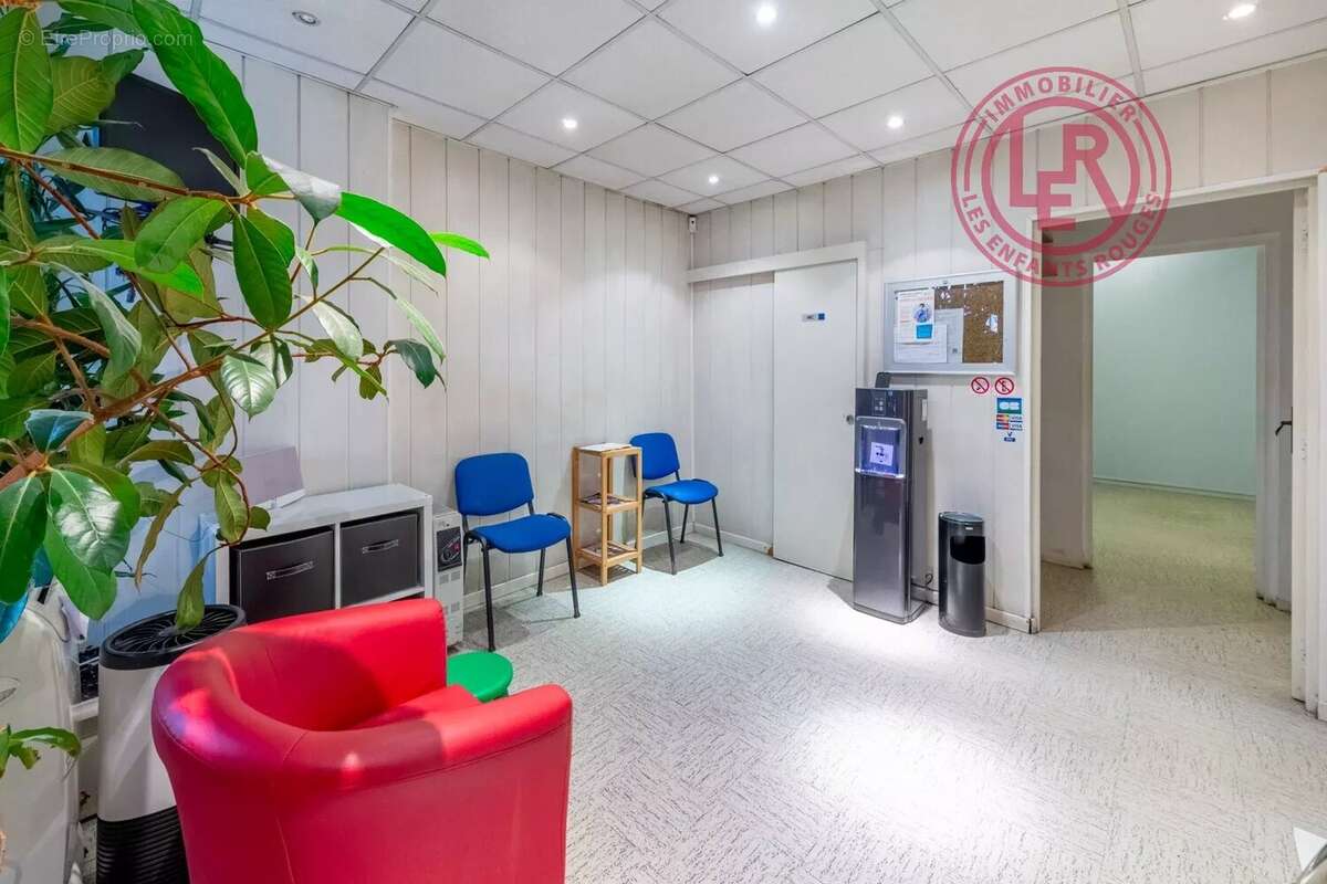 Commerce à PARIS-11E