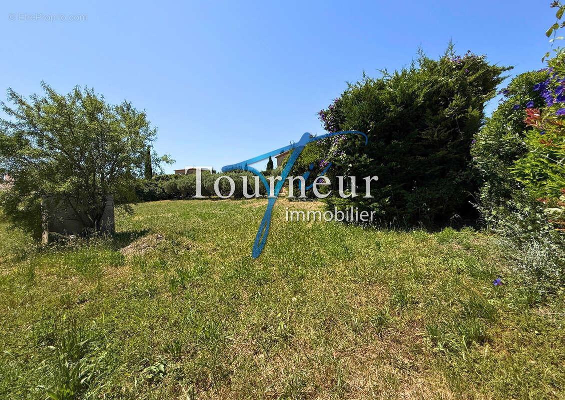 Terrain à SANARY-SUR-MER
