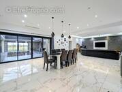 Maison à MONDAVEZAN