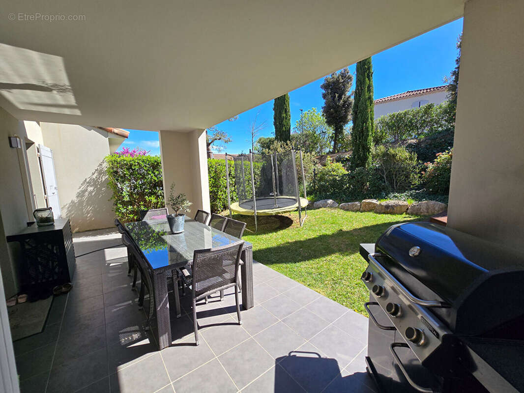 Appartement à AURIOL