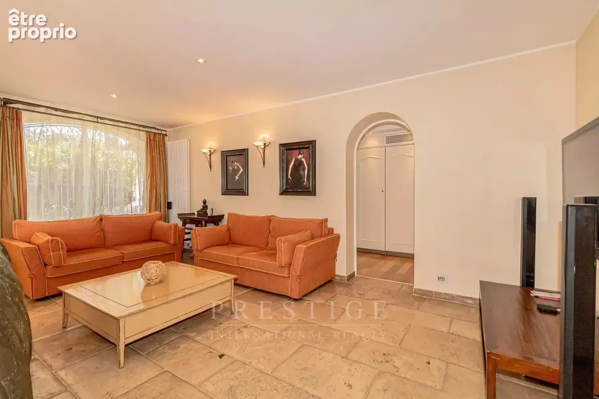 Cap d'Antibes, propriété luxueuse 7 pièces, piscine, garage, - photo 12