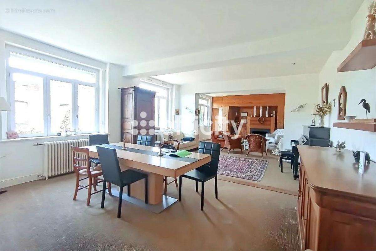 Maison 224 m² à Maizicourt  - photo 2