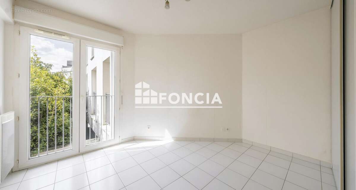 Appartement à VILLENAVE-D&#039;ORNON