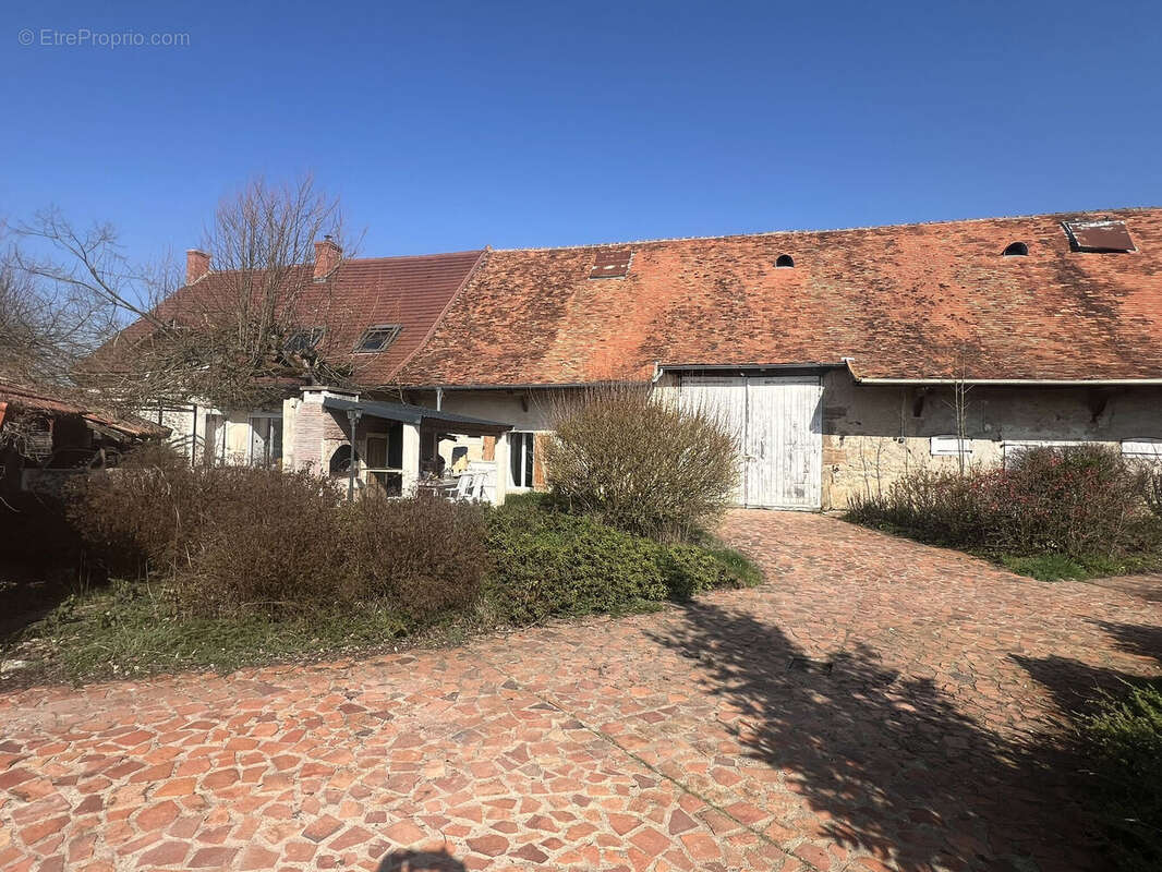Photo 3 - Maison à PALINGES