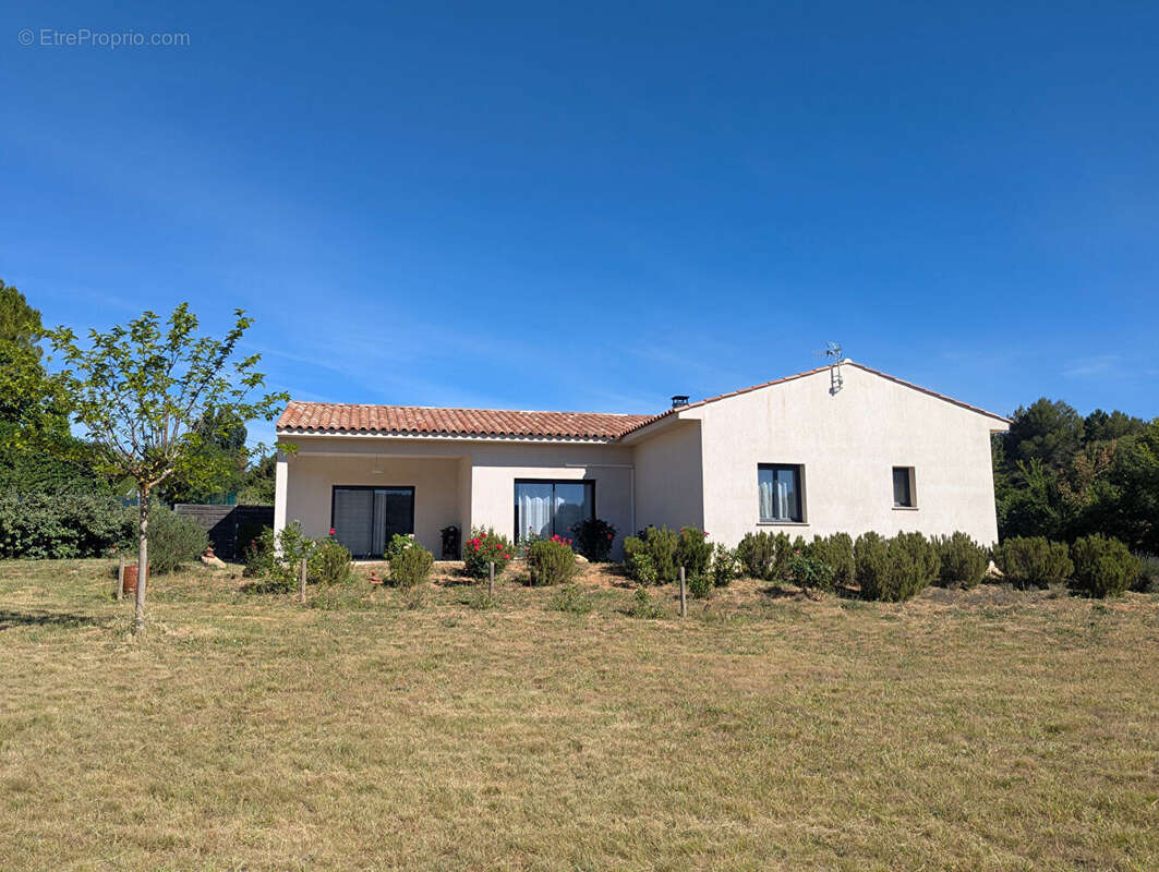 Maison à SALERNES
