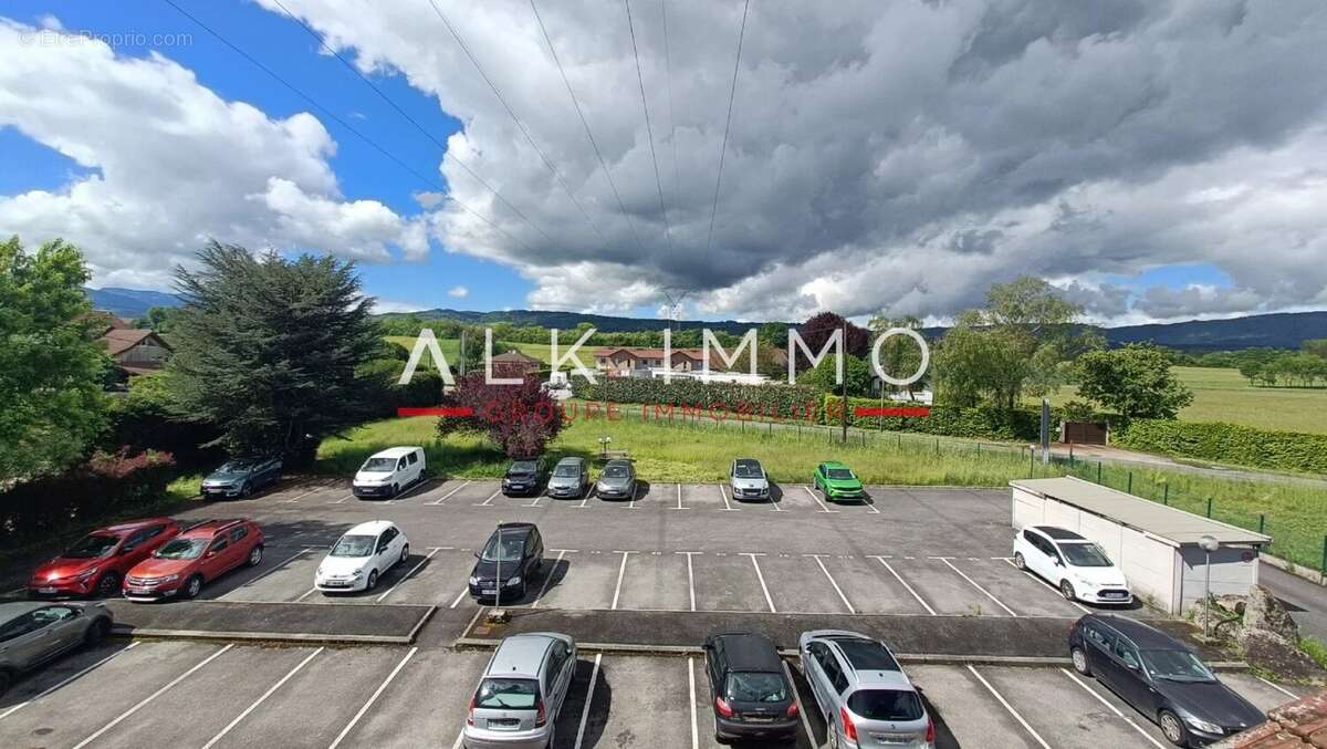 Appartement à SCIENTRIER