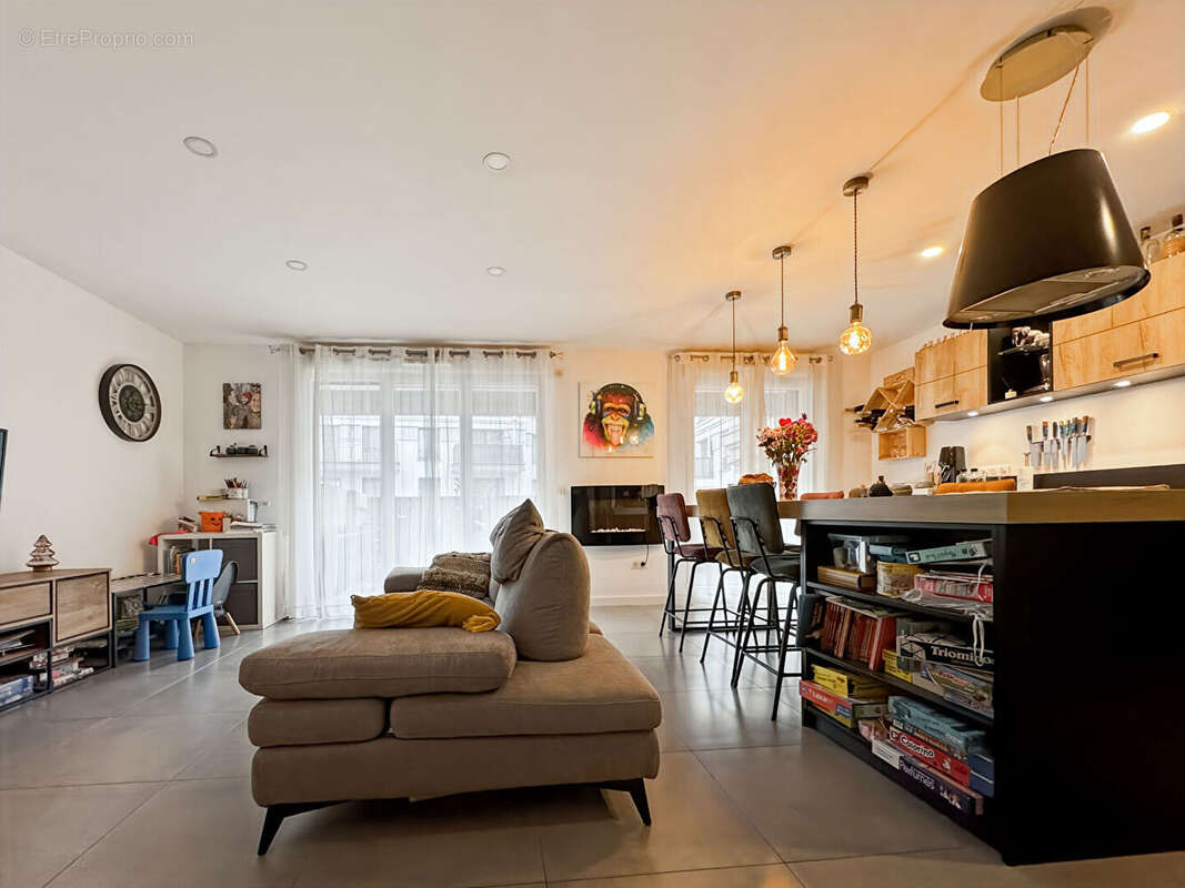 Appartement à ROSNY-SOUS-BOIS