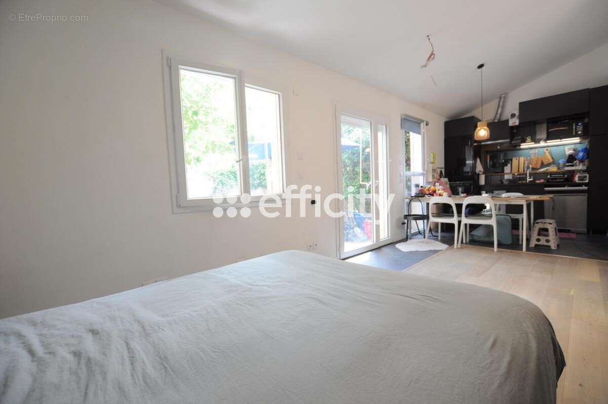 Maison à VILLEURBANNE