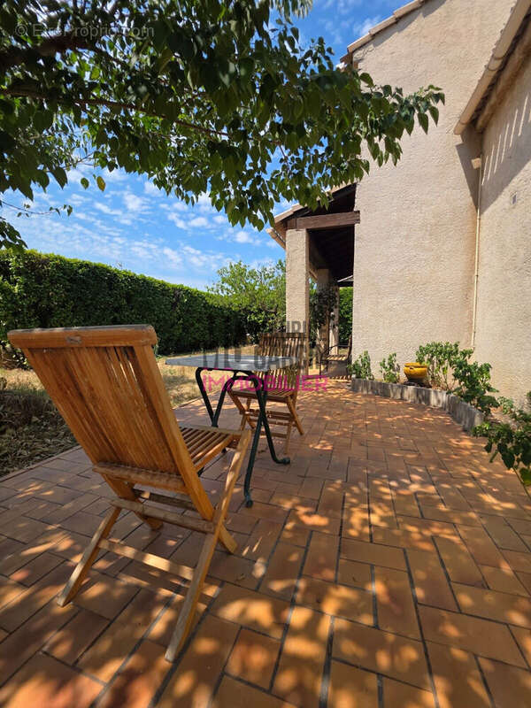 Maison 107 m² à Morieres-Les-Avignon  - photo 2