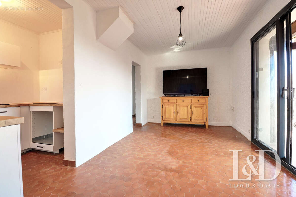 Maison à GARRIGUES-SAINTE-EULALIE