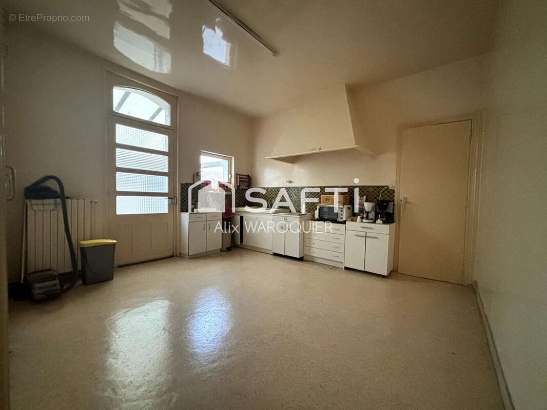 Maison 240 m² à Fins  - photo 5