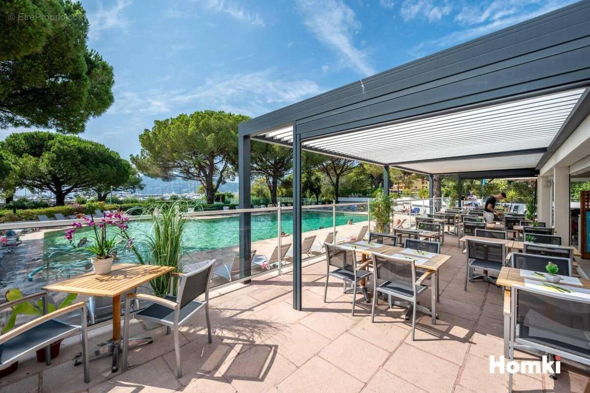 Appartement à MANDELIEU-LA-NAPOULE