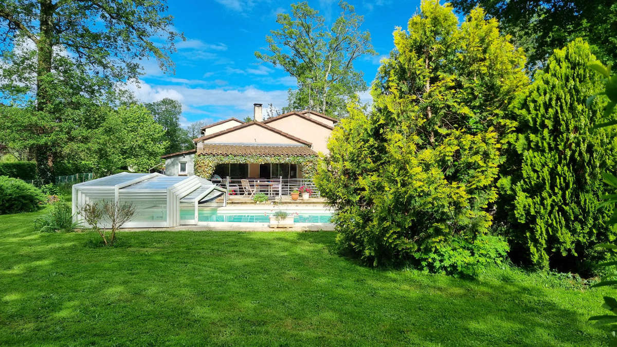 20240524_173225 - Maison à SAINT-ESTEPHE