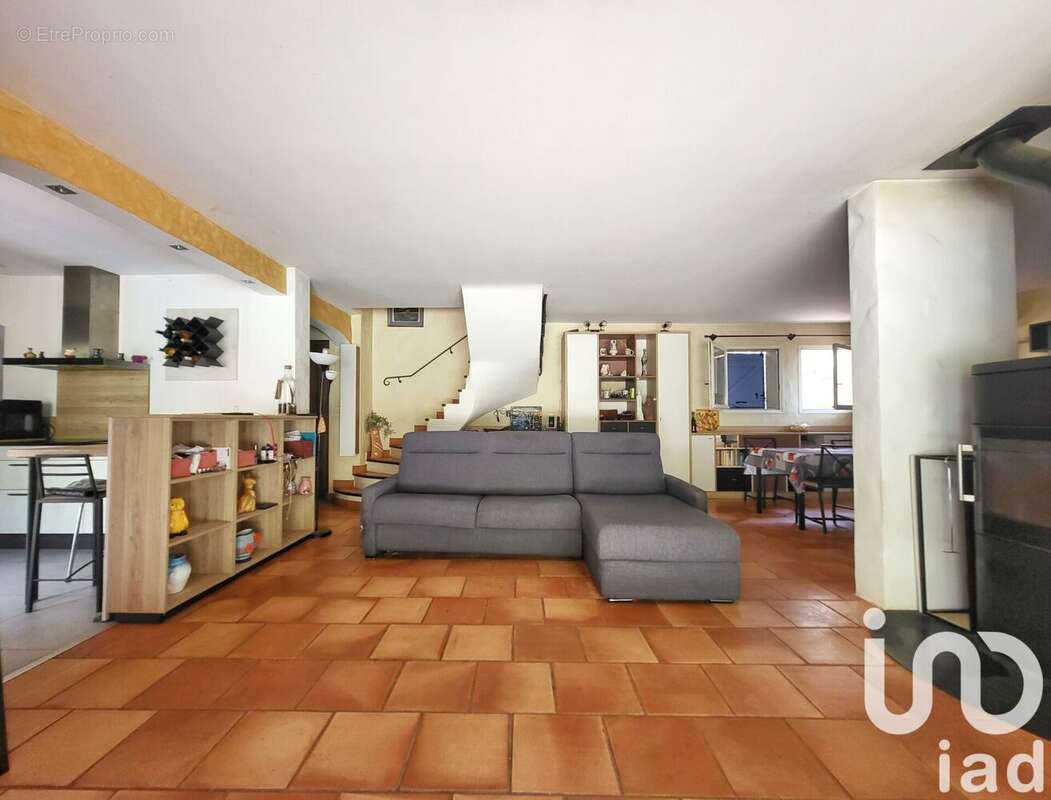 Photo 3 - Maison à SOLLIES-PONT