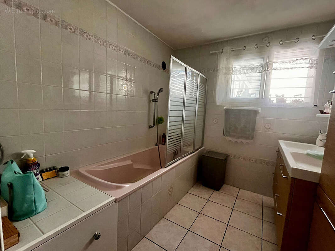 Maison à SAINTE-PAZANNE