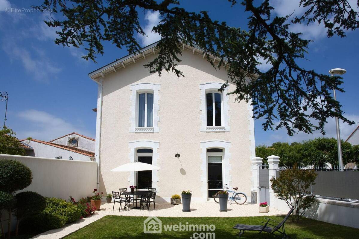 Maison à NIEUL-SUR-MER